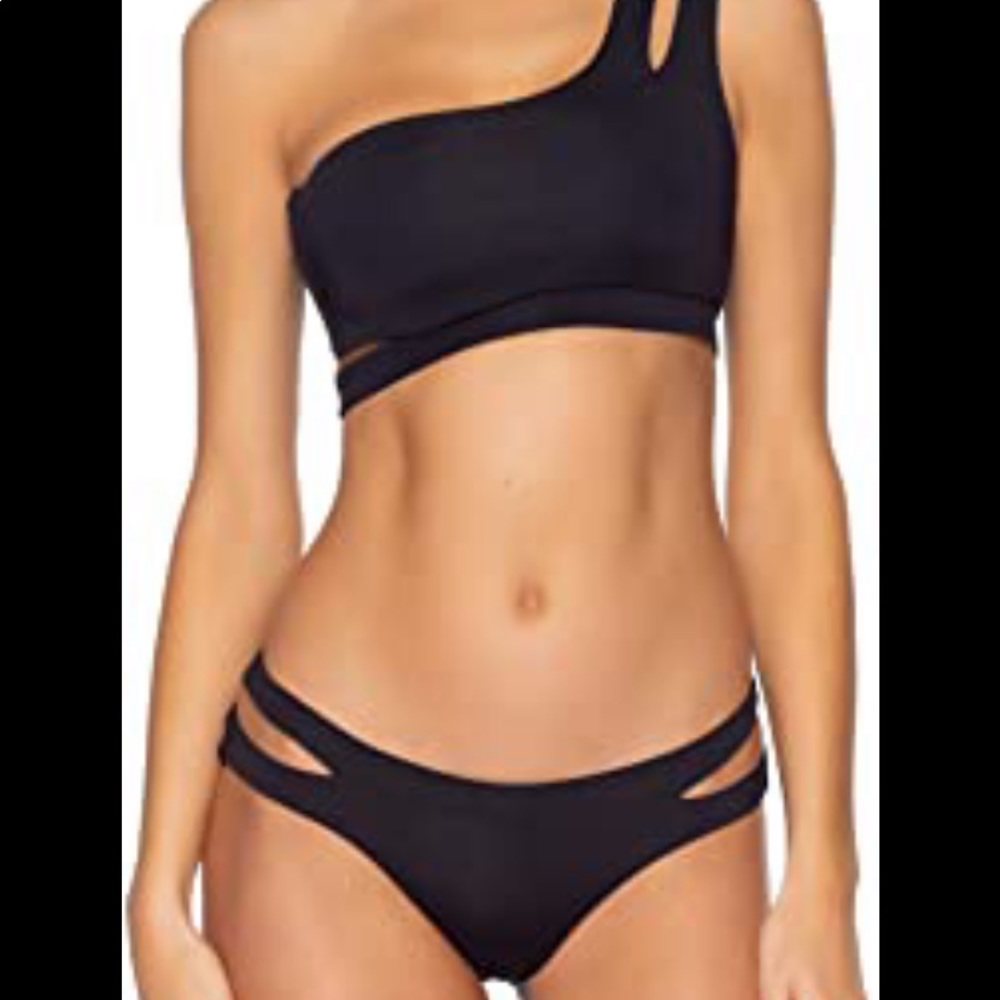 BECCA BIKINI SET- reversible black and white